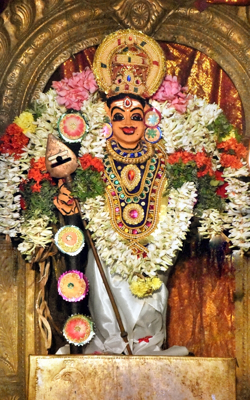 தண்டாயுதபாணி சுவாமி கோயிலில் கார்த்திகையையொட்டி சிறப்பு வழிபாடு