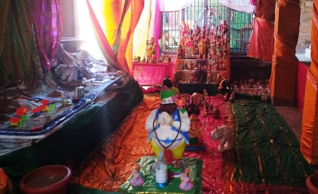 பொன்னமராவதி சிவன் கோயிலில் நவராத்திரி  விழா தொடக்கம்