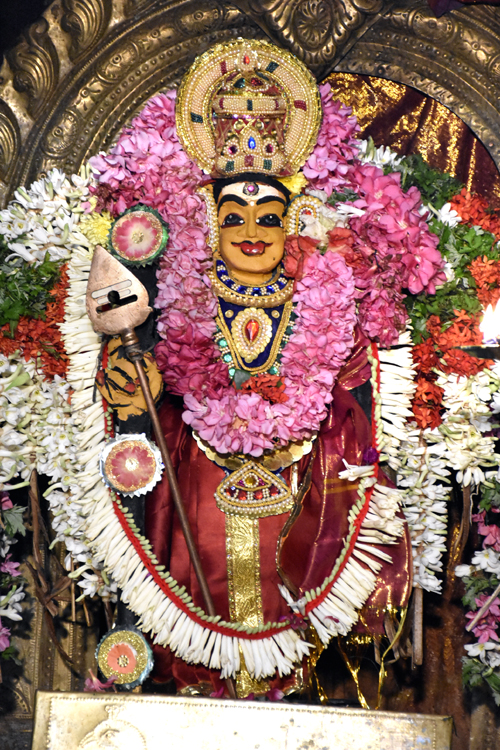 தண்டாயுதபாணி சுவாமி கோயிலில் கந்தசஷ்டியையொட்டி சிறப்பு வழிபாடு