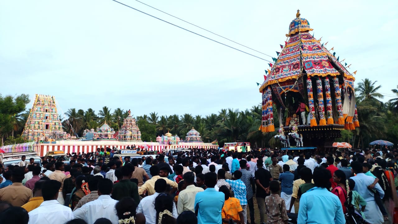 செரியலூர் கறம்பக்காடு முத்துமாரியம்மன் கோயில் தேரோட்டம்