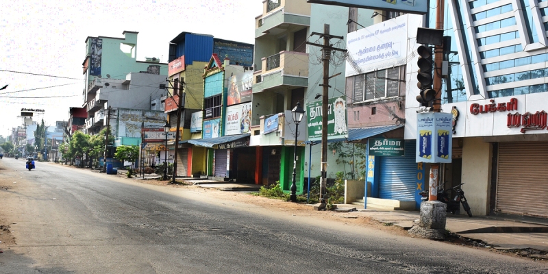 கொரோனா இரண்டாவது அலை...புதிய கட்டுப்பாடுகள் அமல்: புதுக்கோட்டை மாவட்டத்தில் மளிகை, காய்கறி, இறைச்சி கடைகளுக்கு பகல் 12 மணிவரை மட்டும் அனுமதி