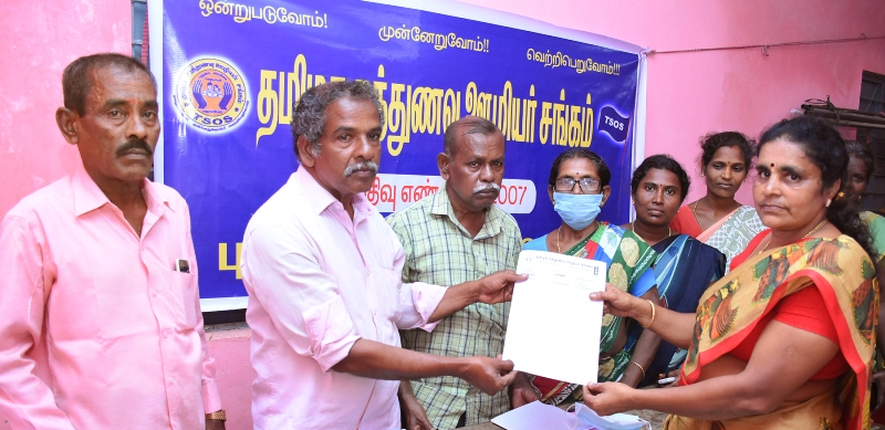 அதிமுக. ஆட்சியில் சத்துணவு திட்டஊழியர்கள் புறக்கணிப்பு: தமிழக சத்துணவு ஊழியர் சங்கம் குற்றச்சாட்டு