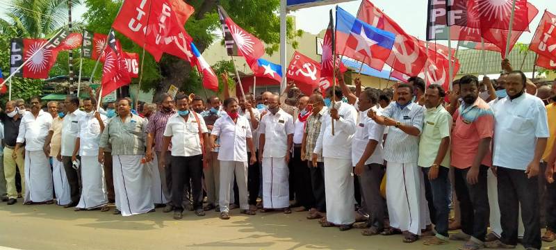 20 சதவிகித போனஸ் கேட்டு போக்குவரத்துத் தொழிலாளர்கள் முற்றுகைப் போராட்டம்