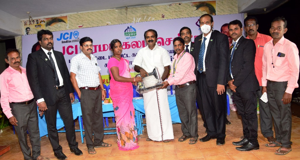 கீரமங்கலத்தில் ஜேசிஐ சார்பில் நலத்திட்ட உதவிகள்.